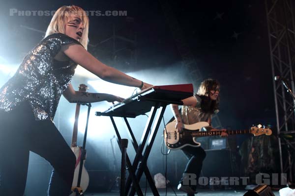 HYPHEN HYPHEN - 2012-06-24 - PARIS - Hippodrome de Longchamp - Samanta Cotta - Laura Christin